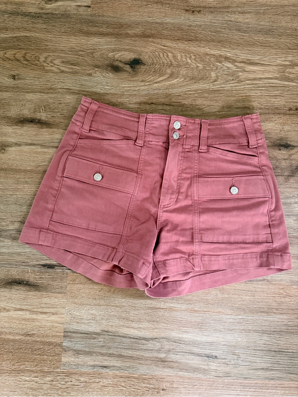 PAIGE Olivia cargo shorts. - Picture 5 of 9